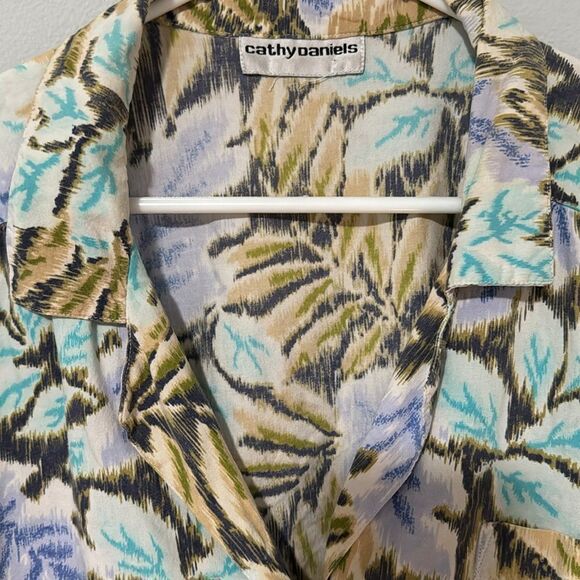 Cathy Daniel’s Vintage 90s Tropical Button Down - Picture 3 of 5